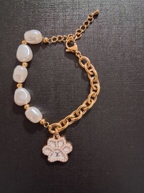 Pearl Link Bracelet with Paw Print Charm